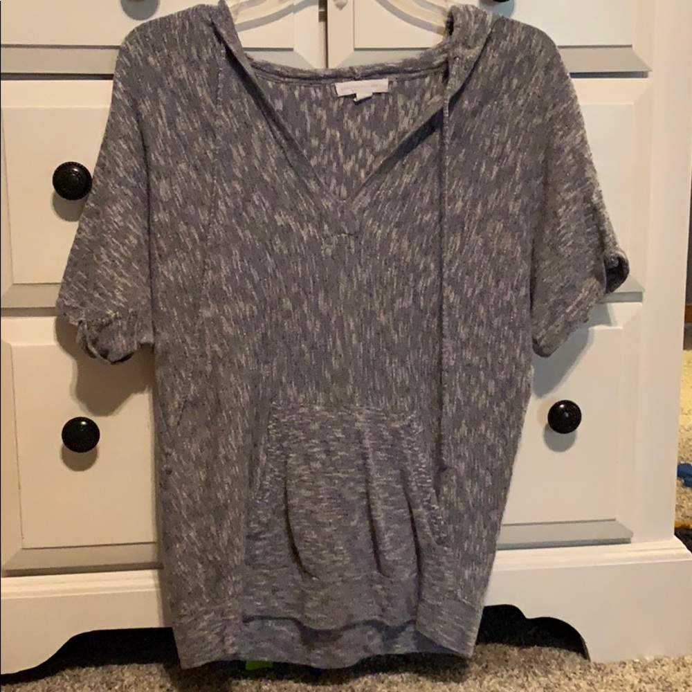Short sleeve hoodie